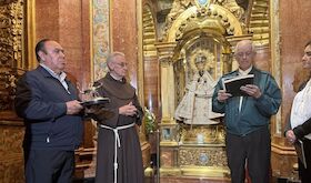 Entregan al custodio del Monasterio Guadalupe joyarelicario ofrendada por Hernn Corts en el siglo XVI