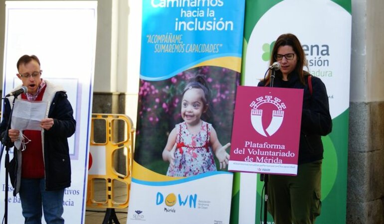 El voluntariado de Mrida celebra el Da Internacional de las personas con discapacidad